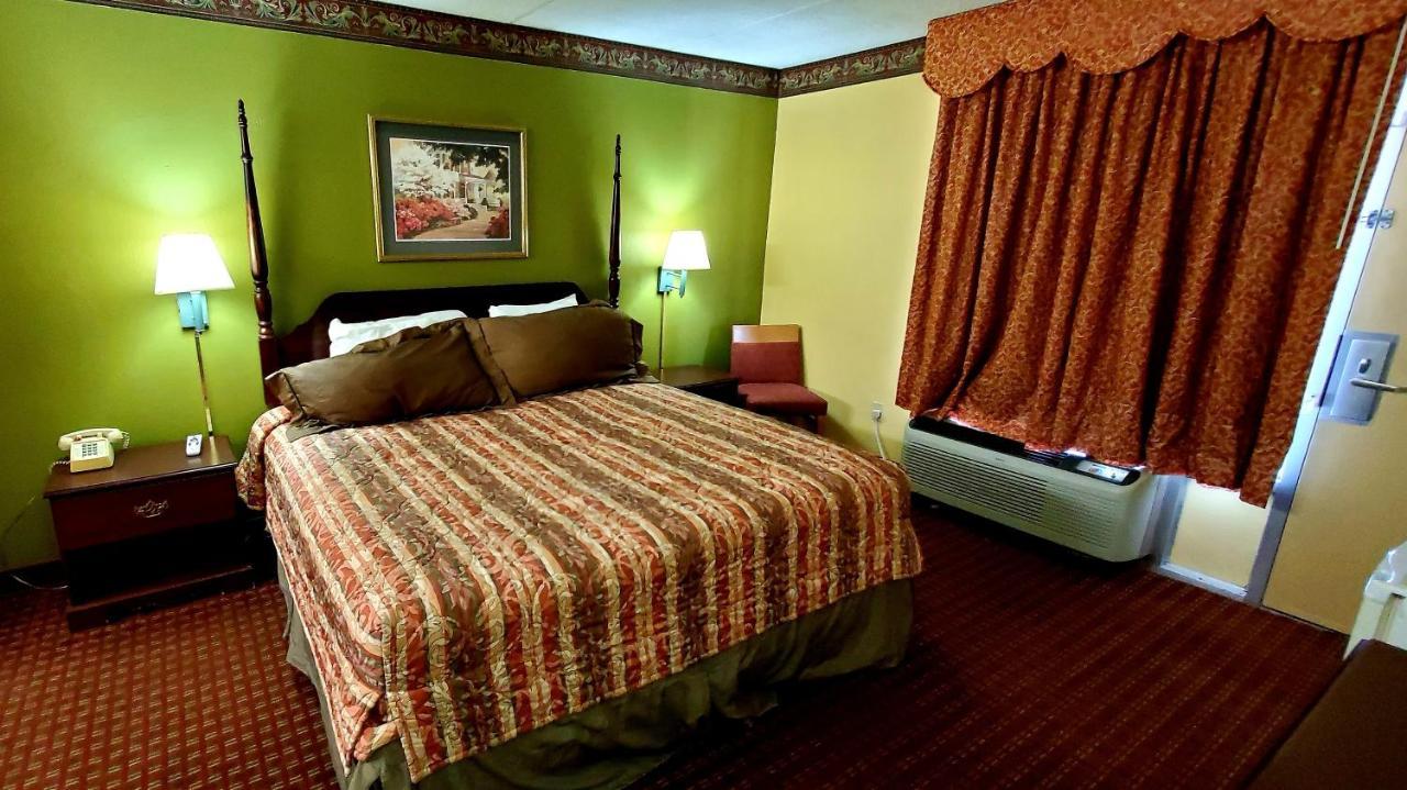 Thomasville Inn Ngoại thất bức ảnh